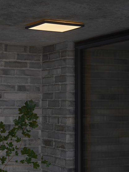 Oja 29 Outdoor Square